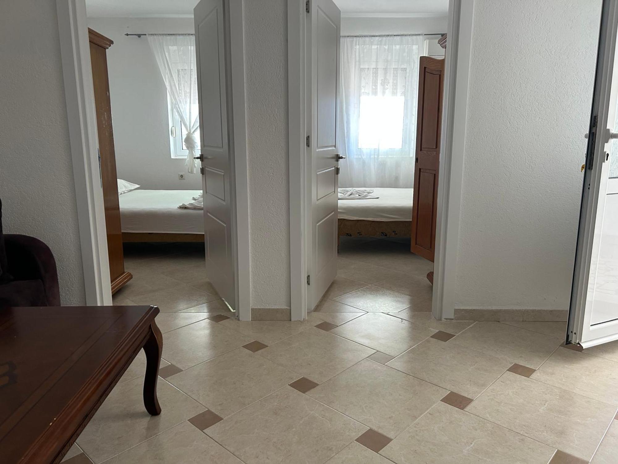 Apartments Doda ウルツィニ エクステリア 写真
